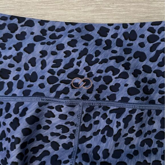 CALIA HIGH RISE LEGGINGS PURPLE / BLUE ZIPPER ANIMAL PRINT LEGGING SIZE XS - Picture 6 of 6